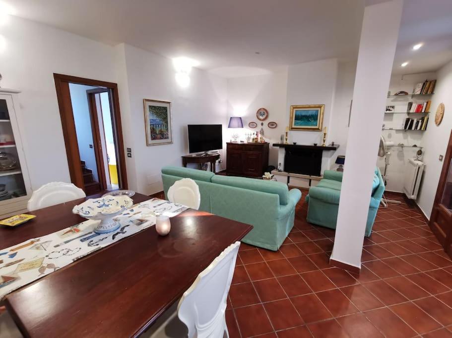 Villa Iris - Mondello Палермо Экстерьер фото